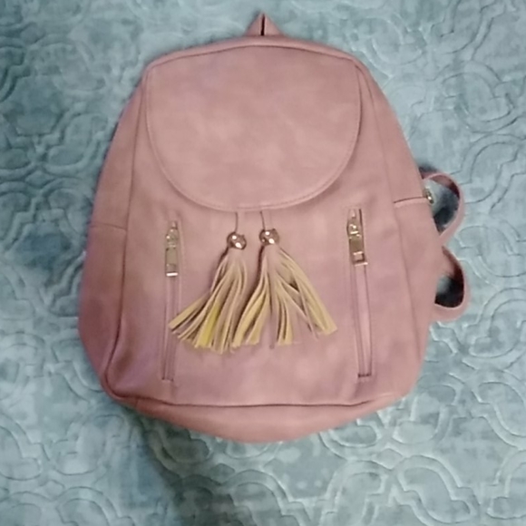 Mini Bagpack - Picture 3 of 6